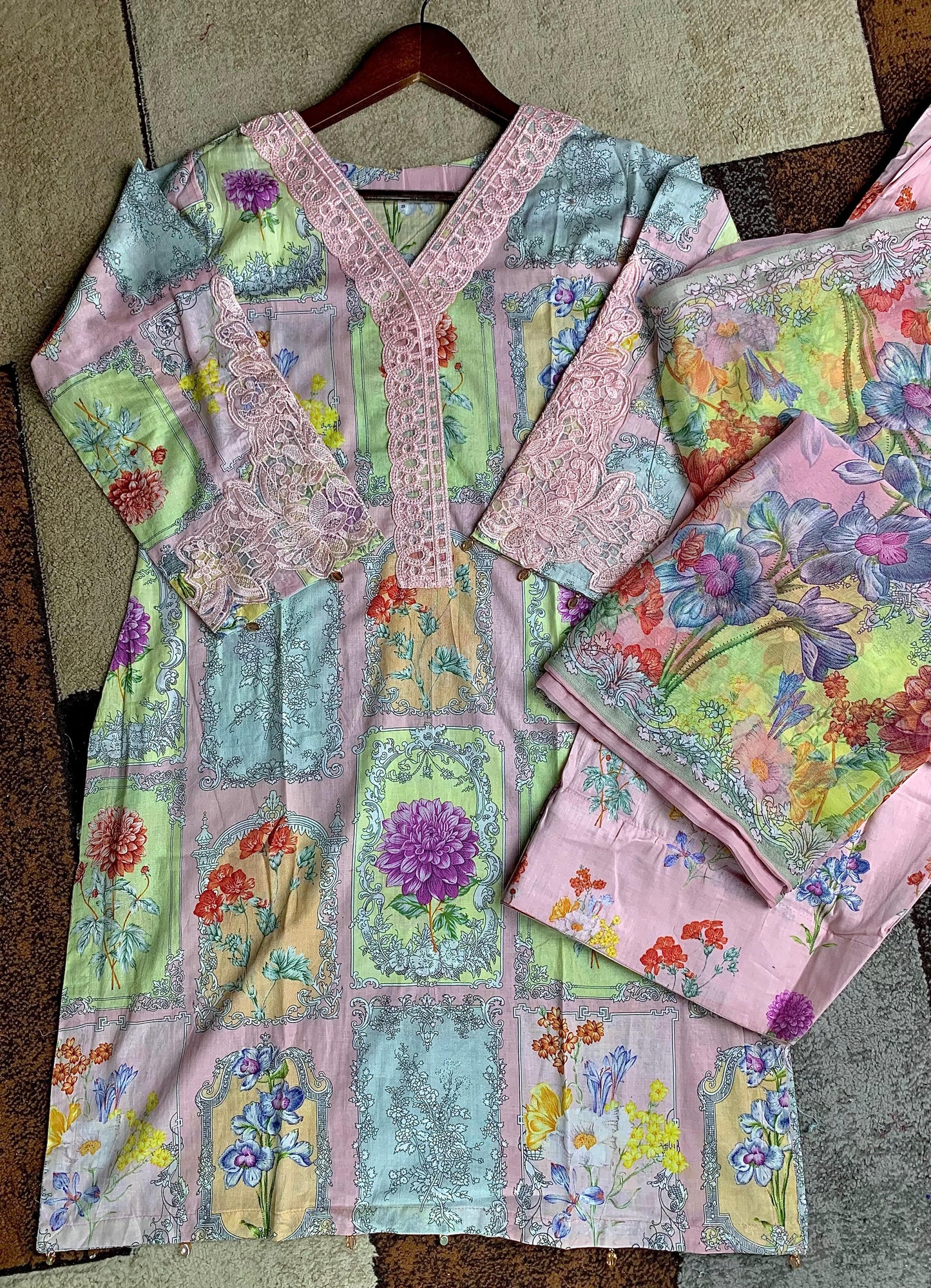 Multi Colour- Farachi Lawn 3- Piece Suit