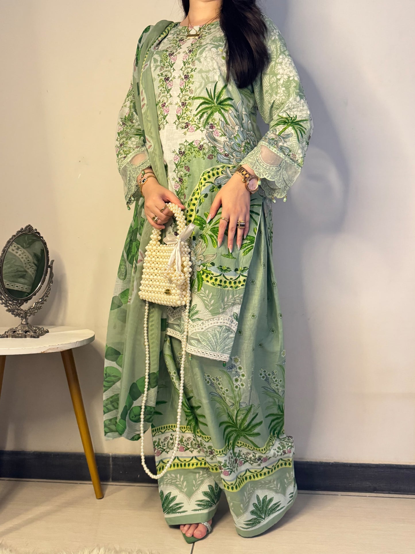 Green - lawn shirt and trouser chiffon dupatta Printed 3pcs Suit