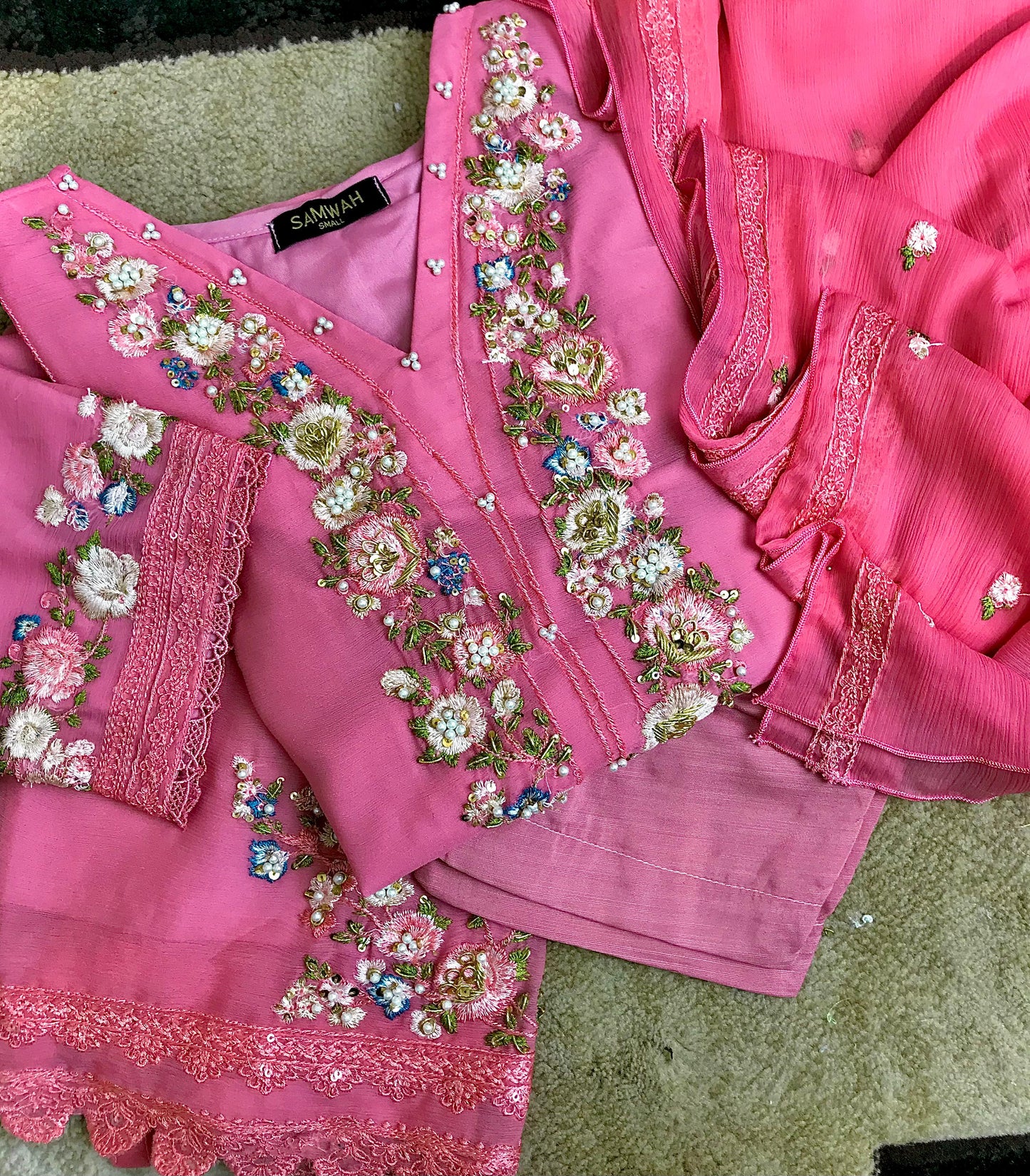 CHIFFON 3PC SUIT(Eshaal Ruddy Pink)