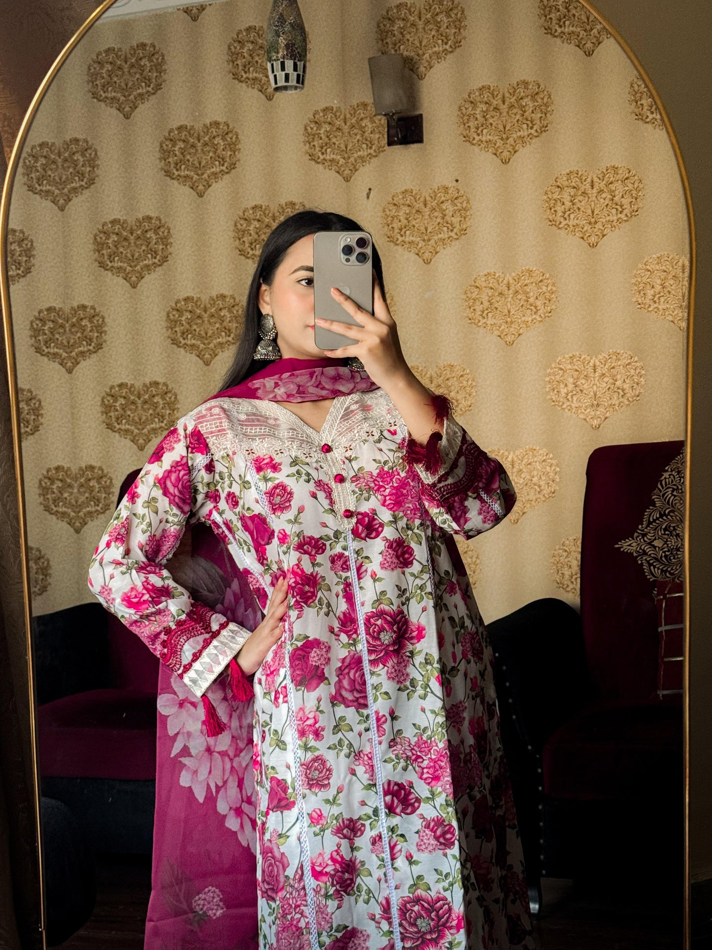 3pc Pink Lawn Printed Lawn With Chiffon Dupatta