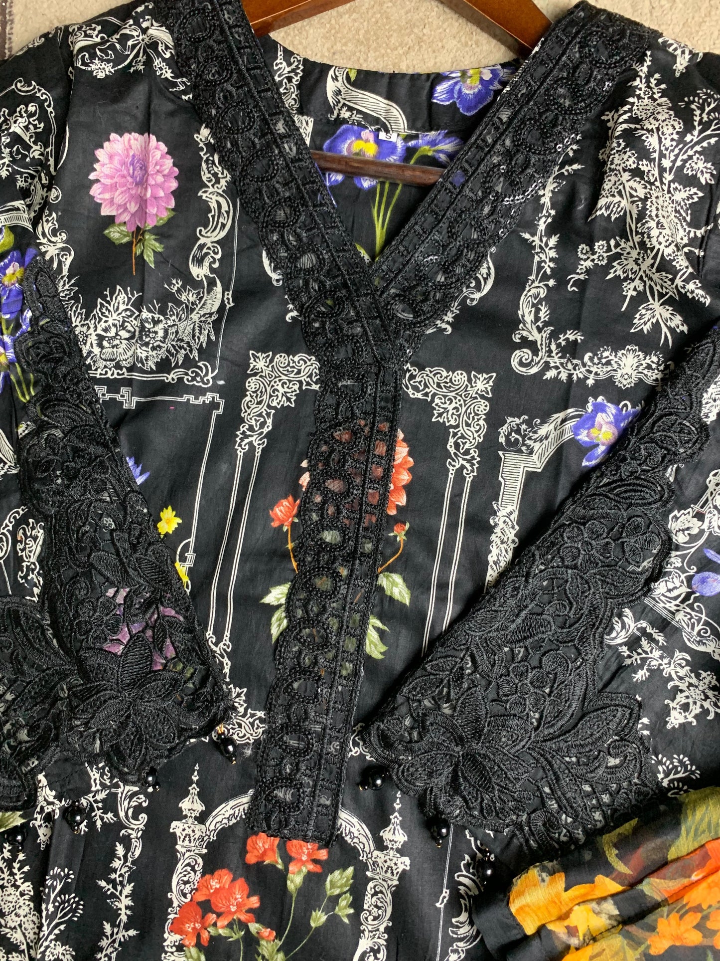 Black- Farachi Lawn 3- Piece Suit