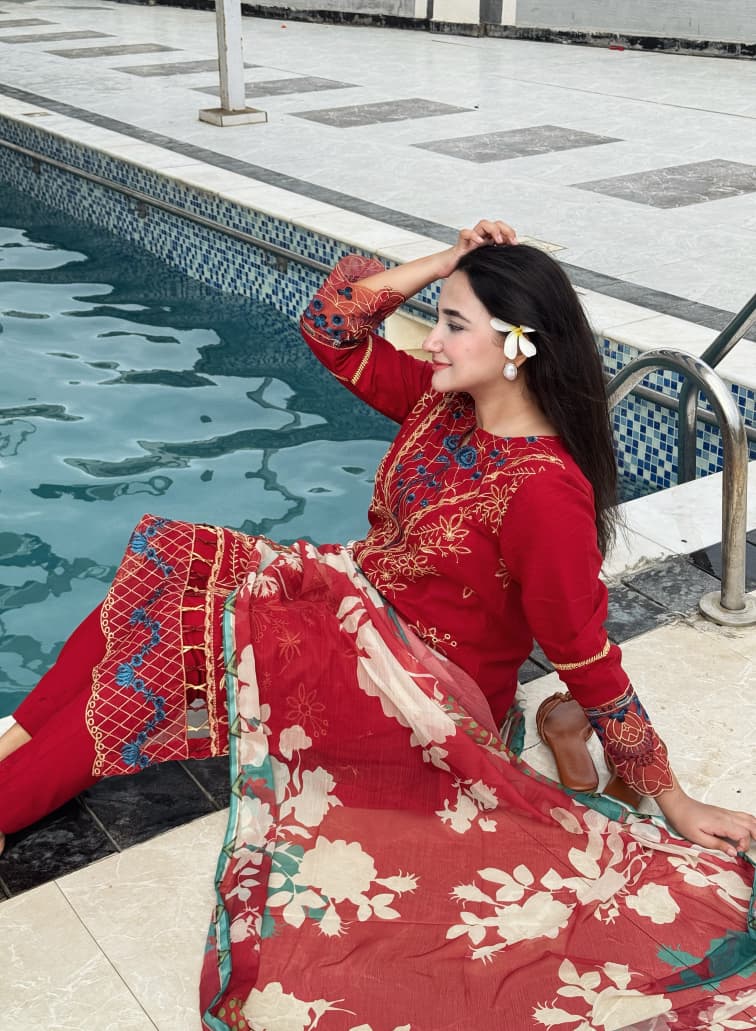 Fully Embroidered & Cut Work Cotton Lawn 3pc Suit ( RED )