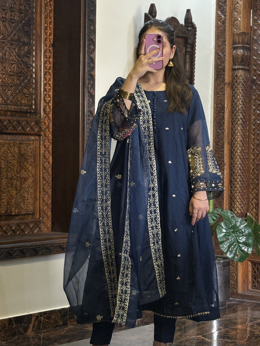 Zink - Fancy Embroidered Khaddi Net 3 - Piece Suit